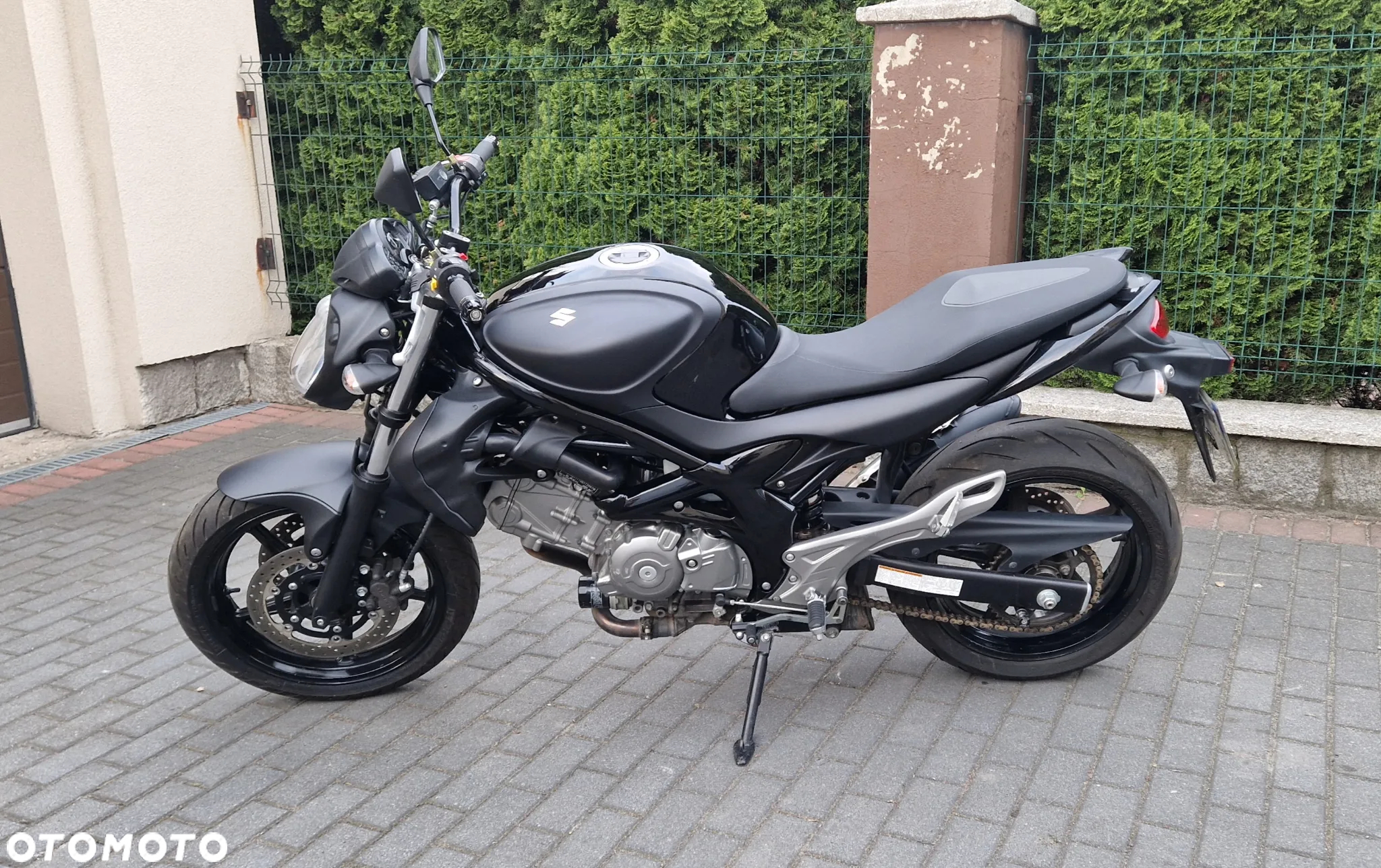 Suzuki Gladius - 6