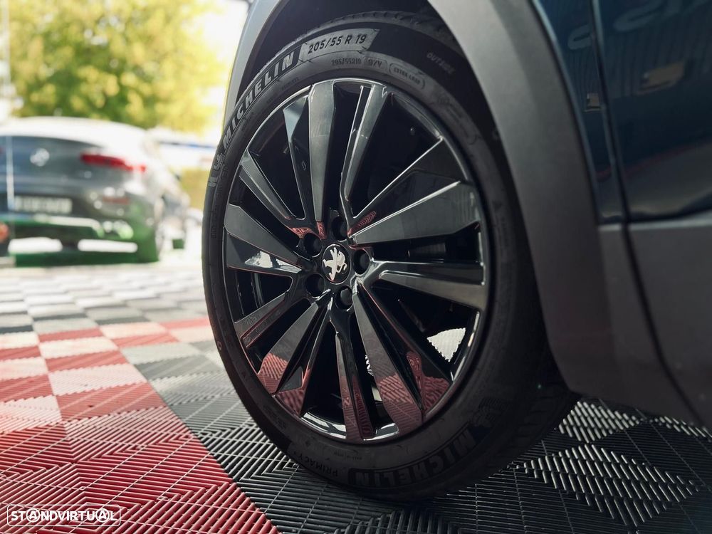 Peugeot 3008 1.5 BlueHDi GT EAT8 - 17