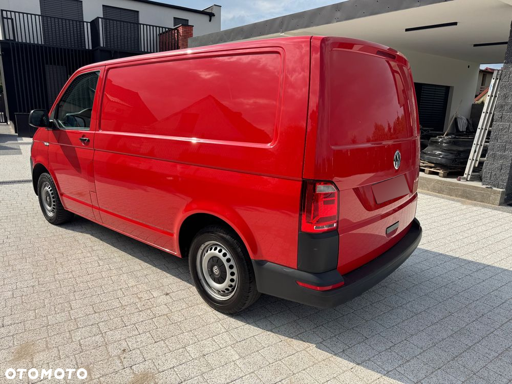 Volkswagen Transporter - 2