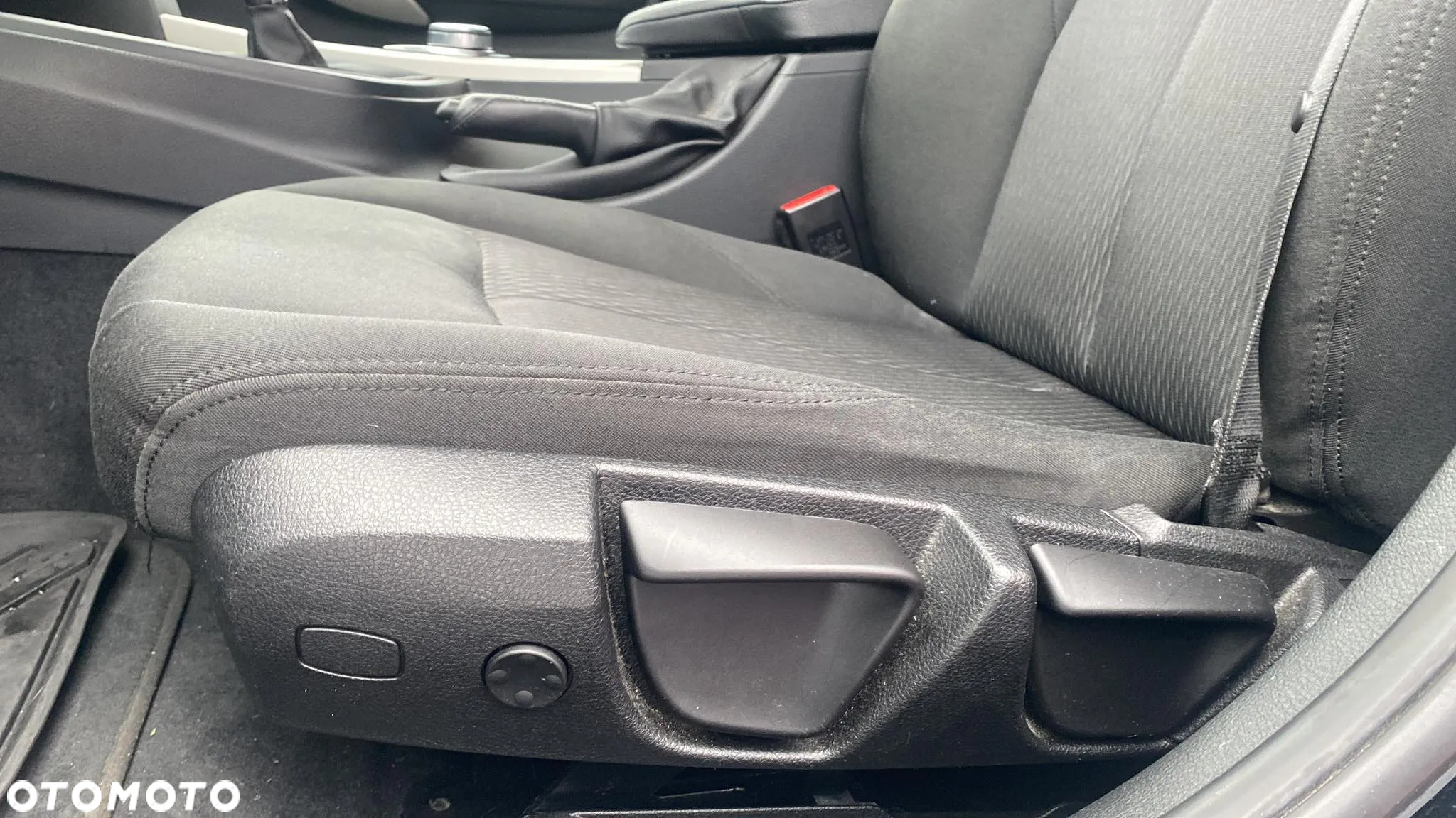 BMW Seria 3 318d - 6