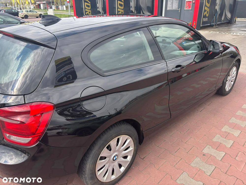 BMW Seria 1 - 17