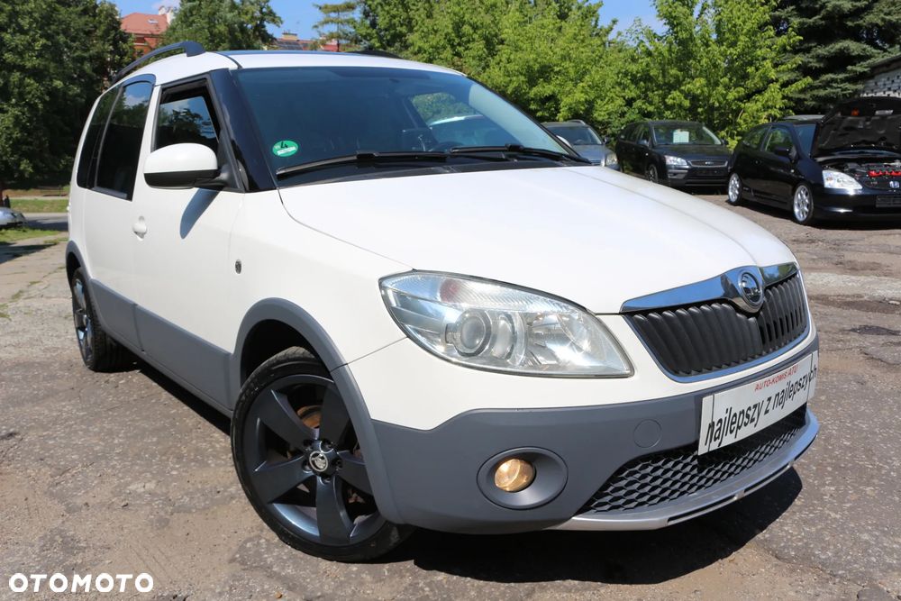 Skoda Roomster 1.6 TDI DPF Scout PLUS EDITION - 8