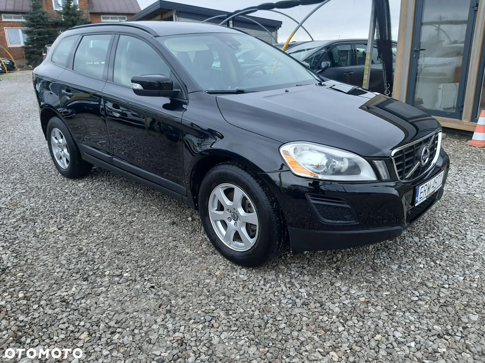 Volvo XC 60 D5 AWD Momentum - 11