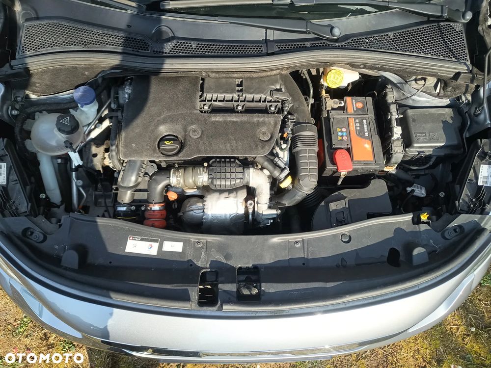 Peugeot 2008 1.6 BlueHDi Style - 12