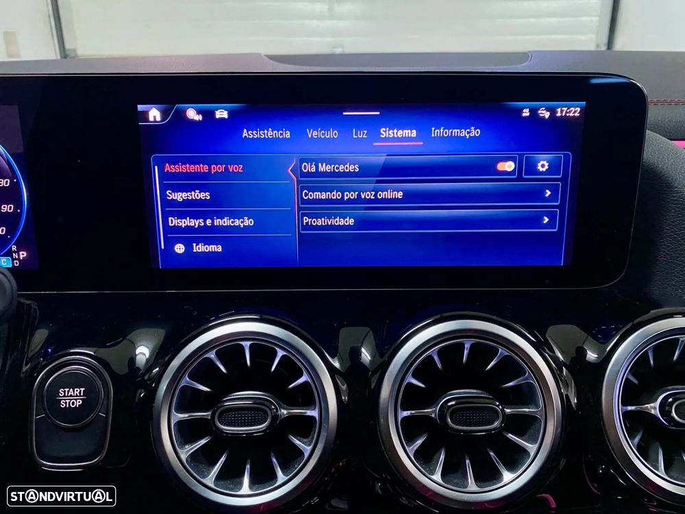 Mercedes-Benz EQA 250+ AMG Line - 38