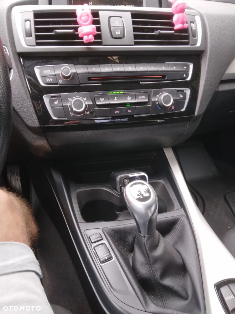 BMW Seria 1 118i - 11