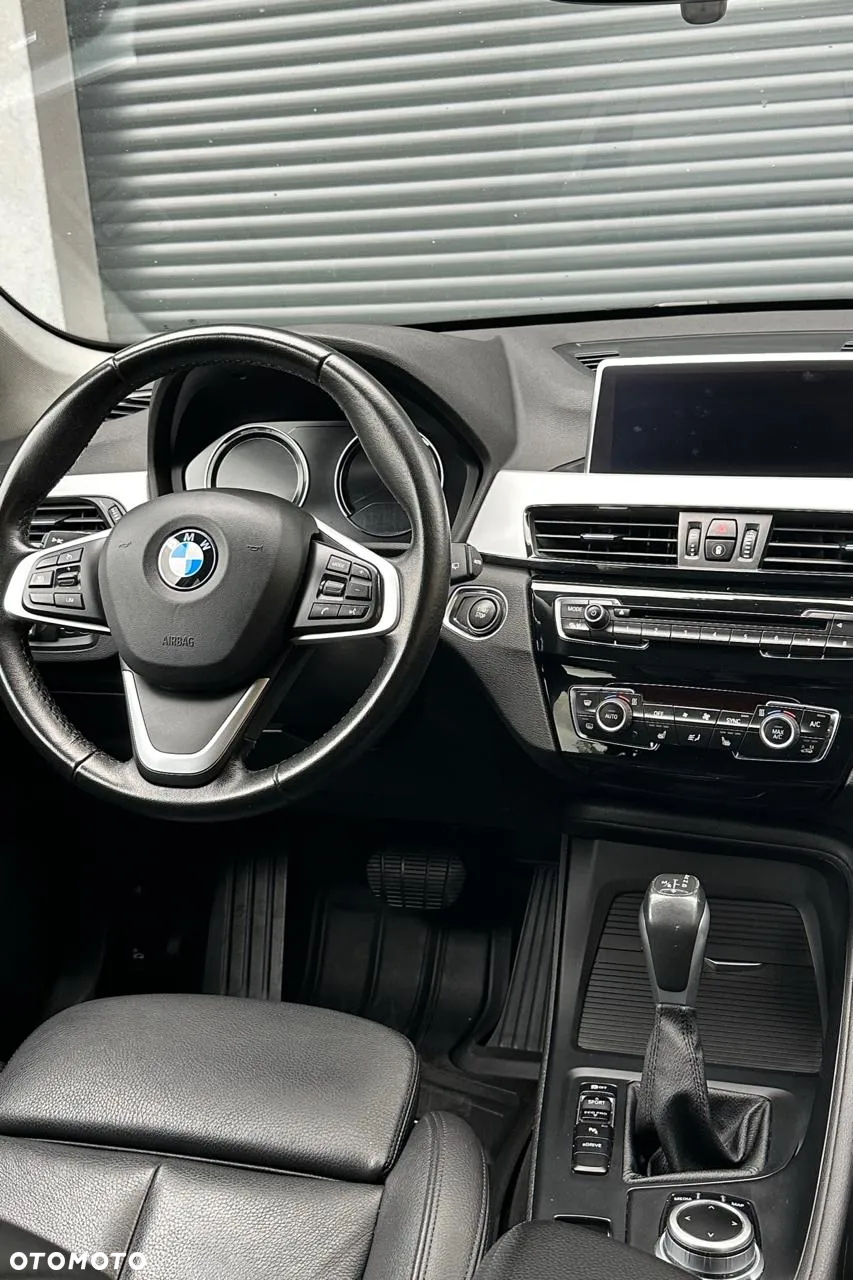 BMW X1 sDrive18i Advantage - 9