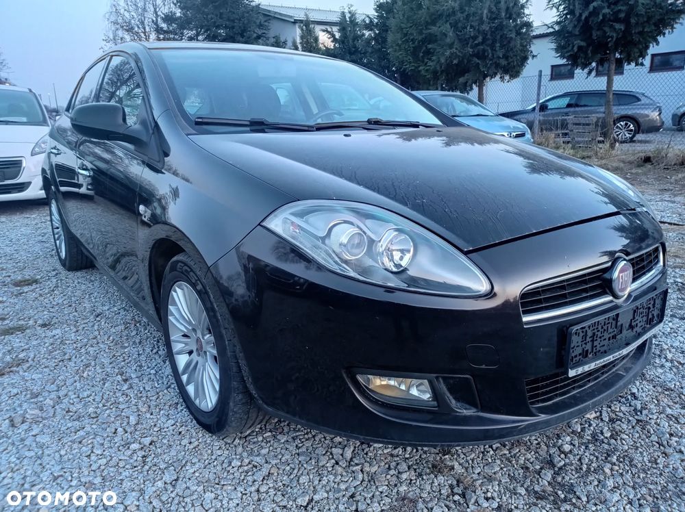 UWAGA ! AUTO W CAŁOŚCI 2012 FIAT BRAVO 5DRZWI 1,4 TURBO BENZYNA MPI 140PS 6BIEG NAVI ALU17 SERW - 1