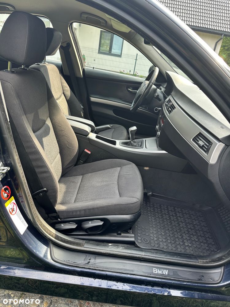 BMW Seria 3 - 12