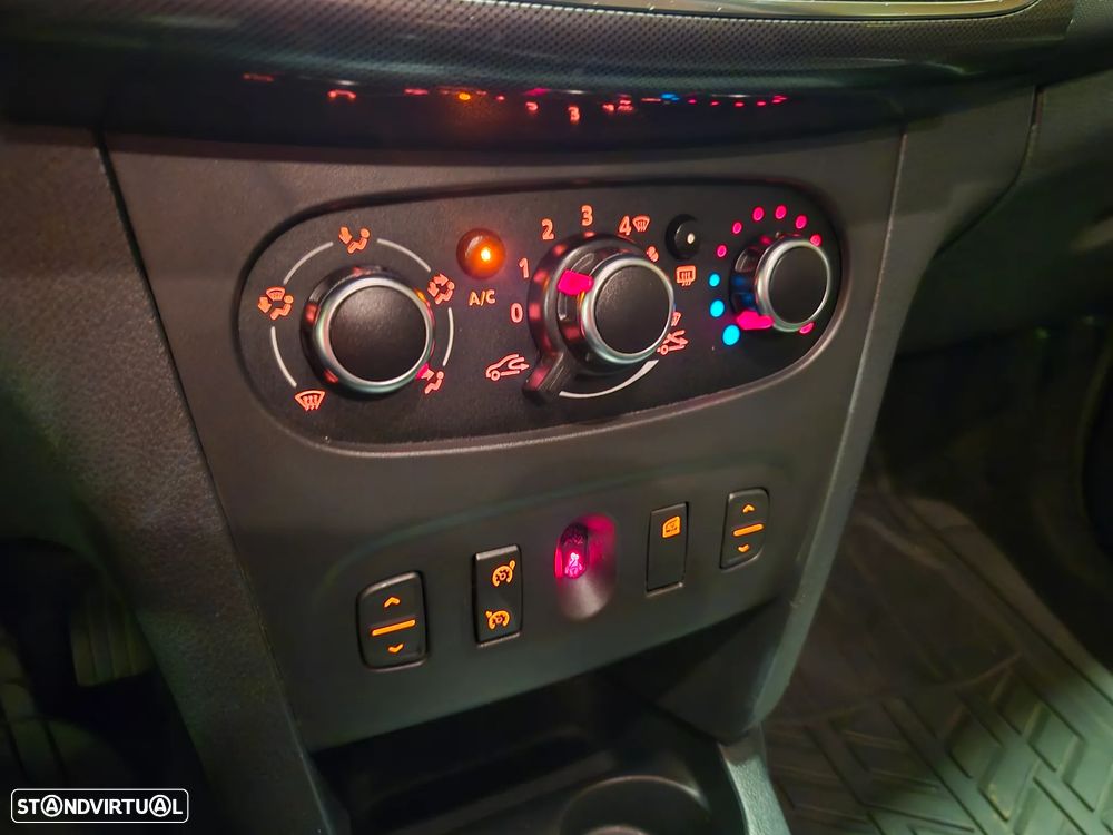 Dacia Logan MCV 0.9 TCe Stepway - 22