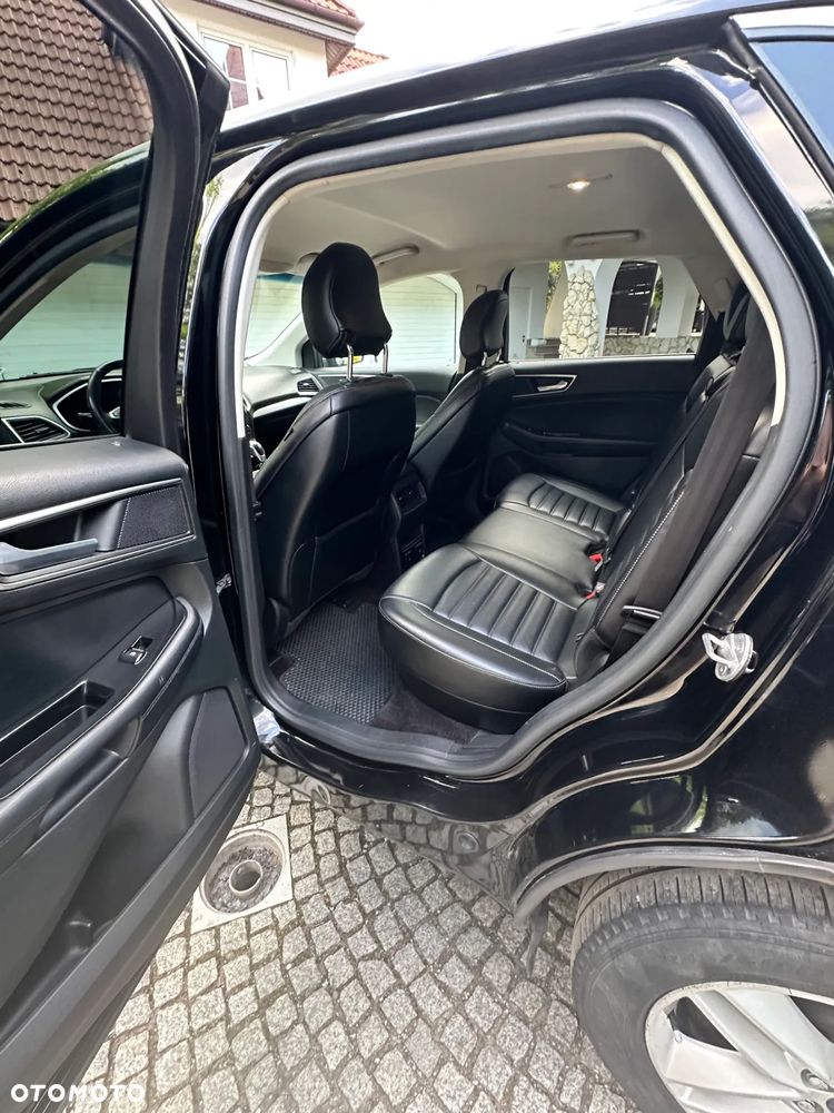Ford Edge - 10