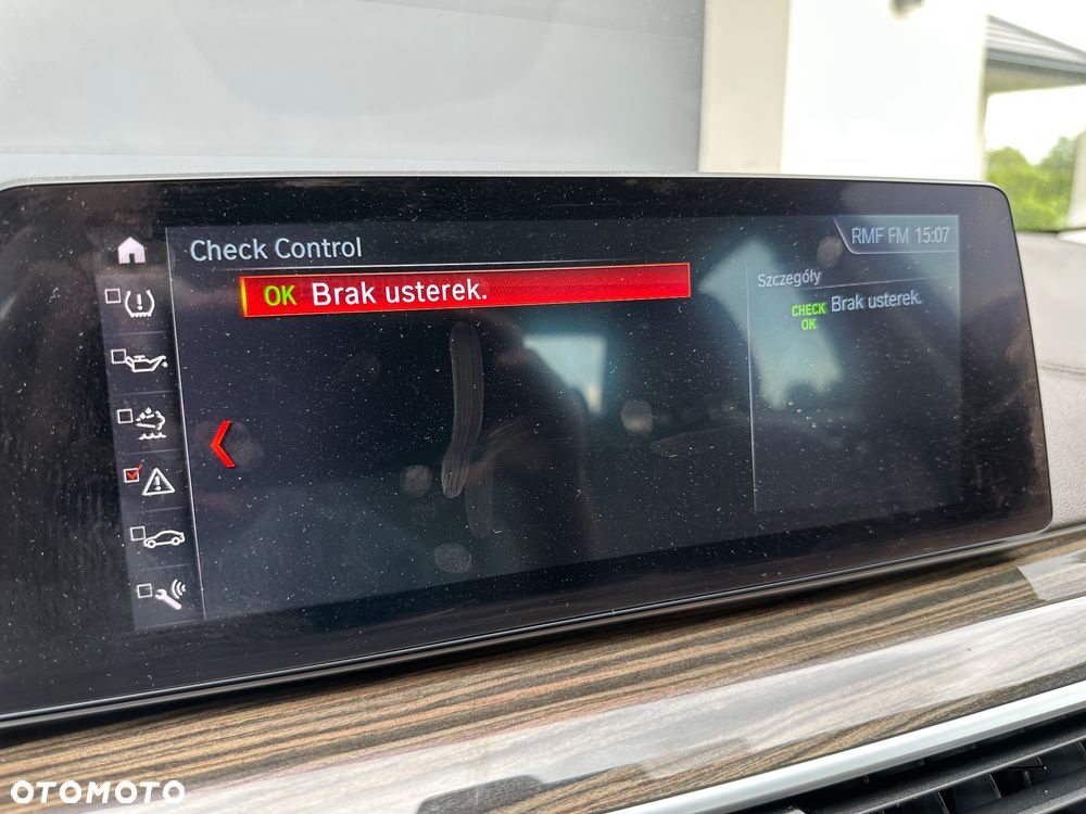 BMW Seria 5 520d Luxury Line - 37