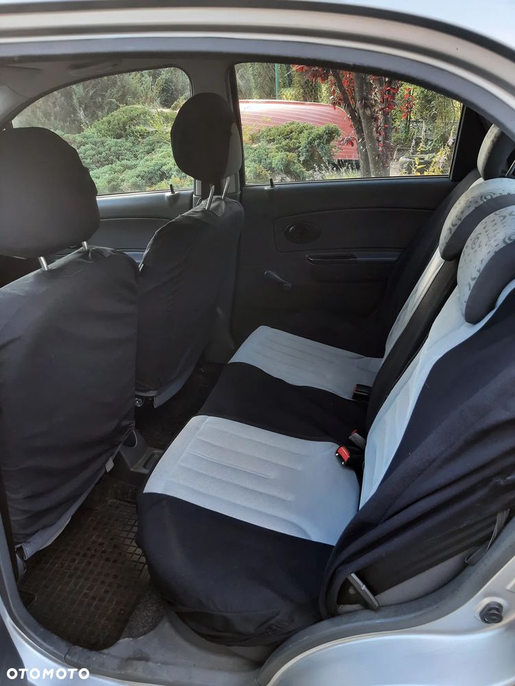 Chevrolet Spark - 6
