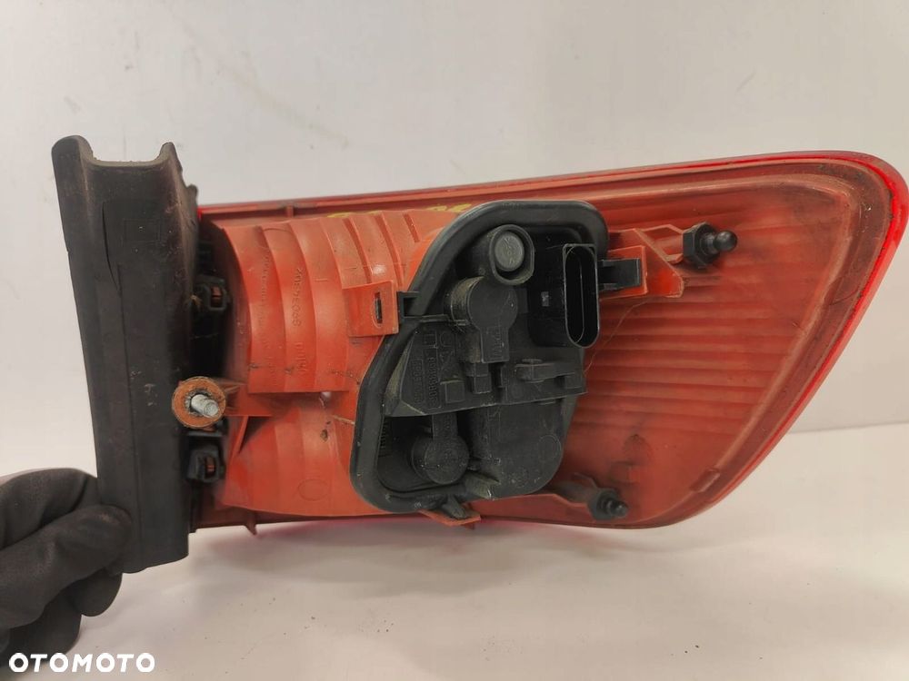 Audi a6 c6 05-08 kombi 4F9945095 LAMPA TYŁ TYLNA LEWA - 3