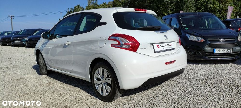 Peugeot 208 - 2