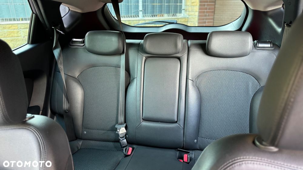 Hyundai ix35 2.0 Classic 2WD - 14