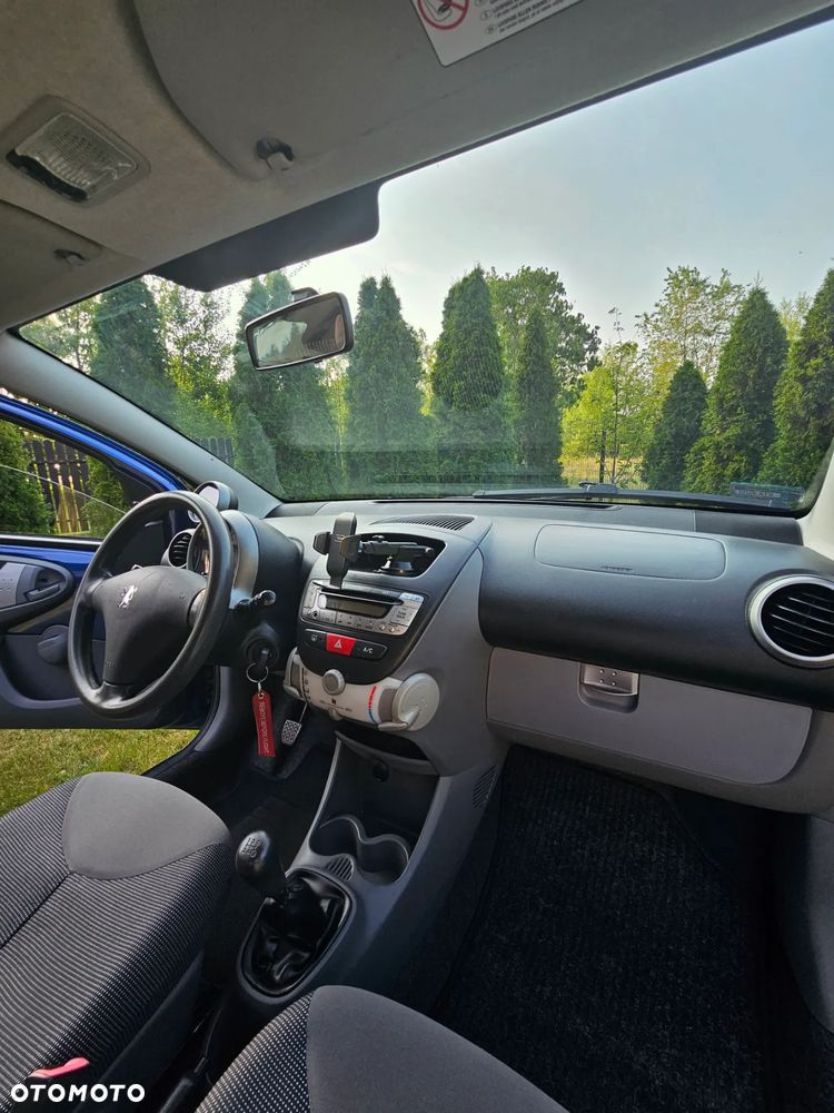 Peugeot 107 - 12