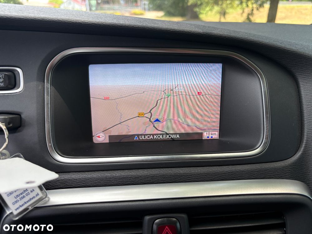 Volvo V40 D2 Momentum - 21