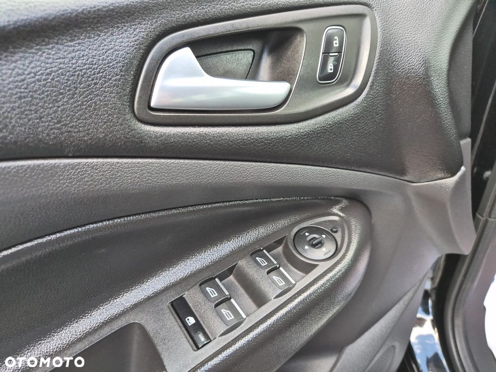 Ford Kuga 2.0 TDCi 4x4 ST-Line - 35
