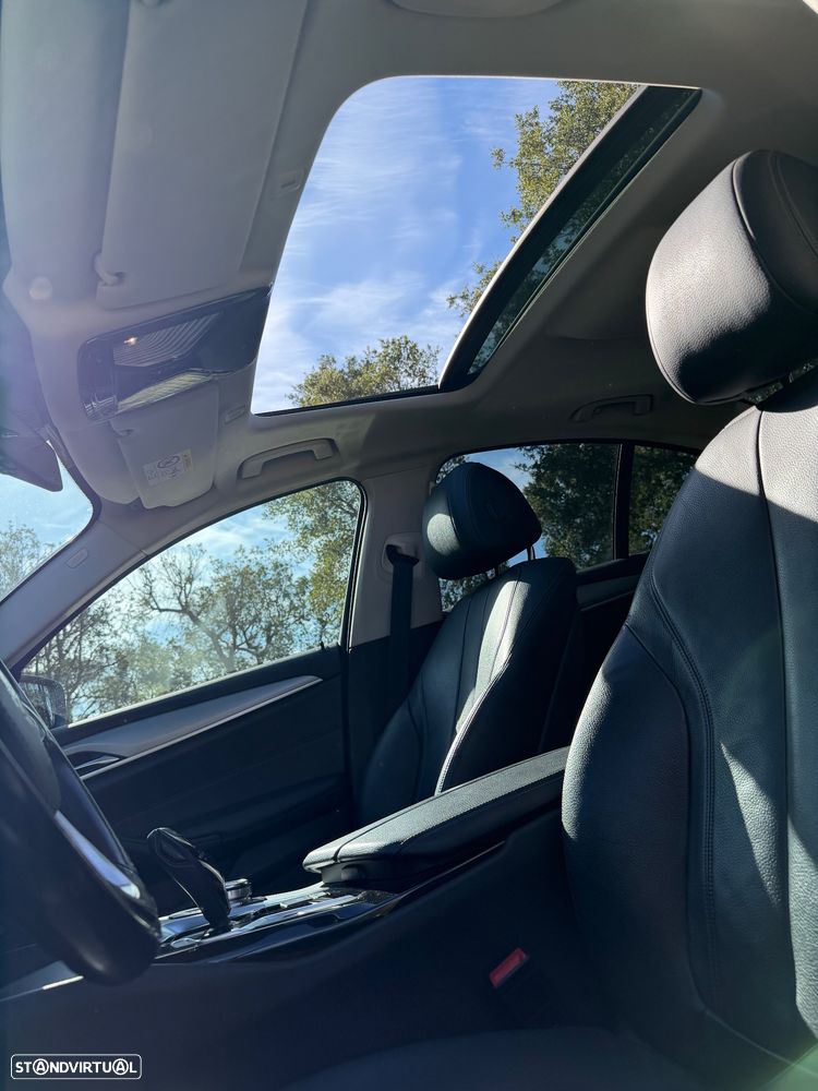 BMW 530 e iPerformance Line Luxury - 11