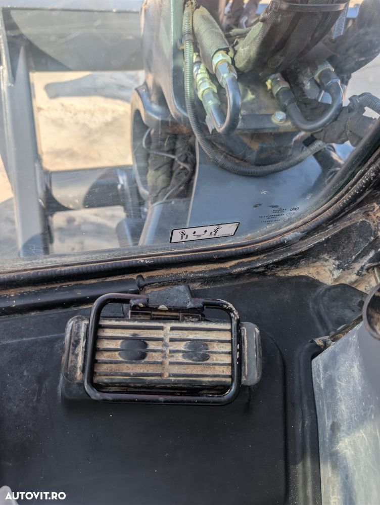 Hitachi ZX48U-6, 2023, 2.662h, CUPLA RAPIDA HIDR+3 CUPE NOI, Lama nivelare, Masa operationala 5t, latime 2m, ad sapare 4m, ridica 2,6t, Aer cond, Antifurt, senile 80% ok, posibil leasing 4 ani, PROMOTIE 39.500 EUR+Tva - 34