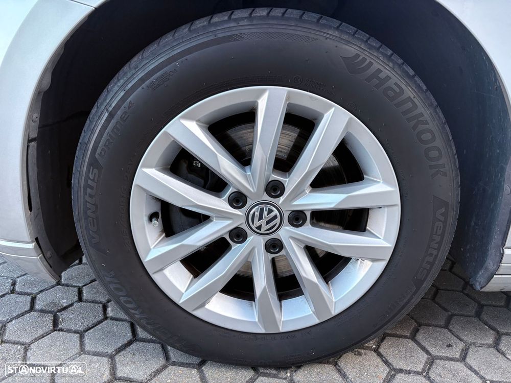 VW Passat 2.0 TDI Confortline DSG - 10