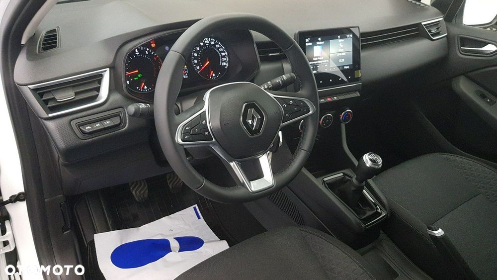 Renault Clio - 15
