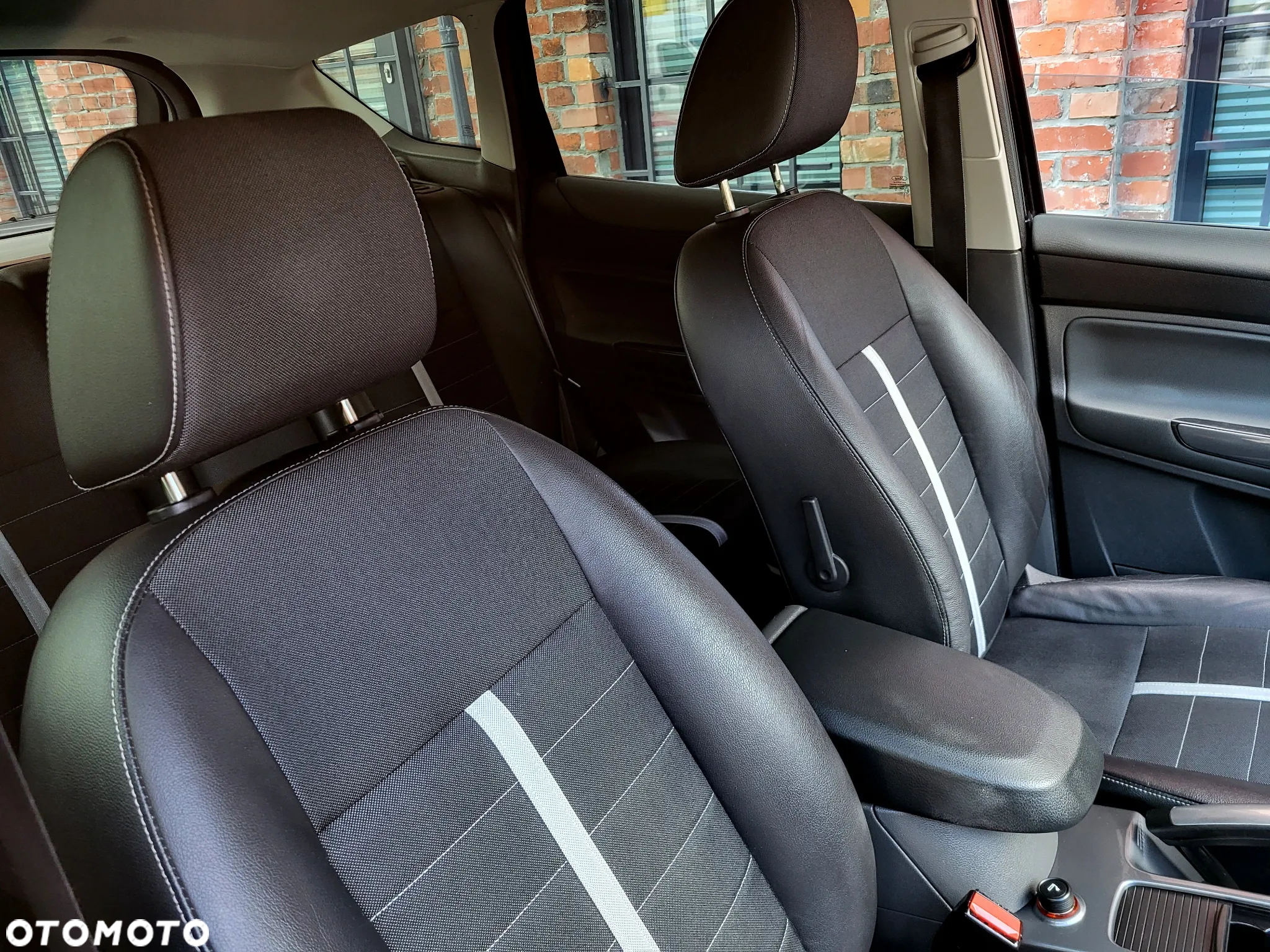 Ford Kuga 2.0 TDCi 4x4 Titanium - 18