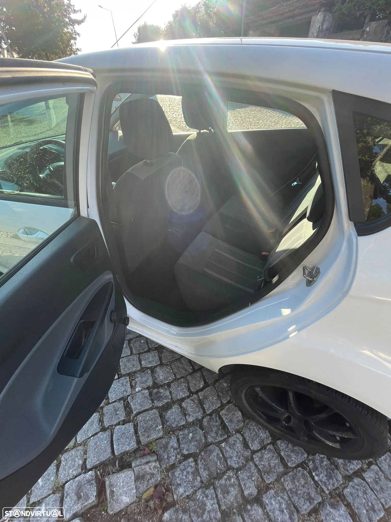 Ford Fiesta - 16