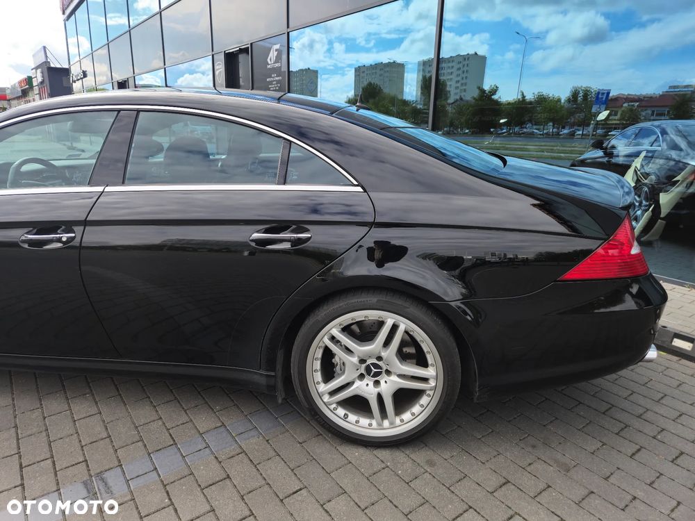 Mercedes-Benz CLS 55 AMG - 12