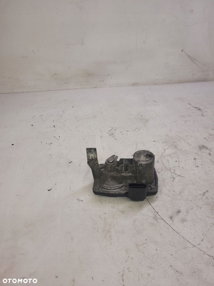 PRZEPUSTNICA SPALIN AUDI A4 B9 A5 2.0 5Q0253691J - 1