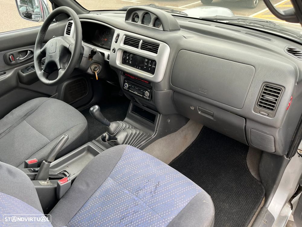 Mitsubishi L200 2.5 TD Strakar Elegance HT - 19