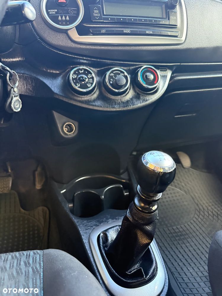 Toyota Yaris 1.33 Luna - 7