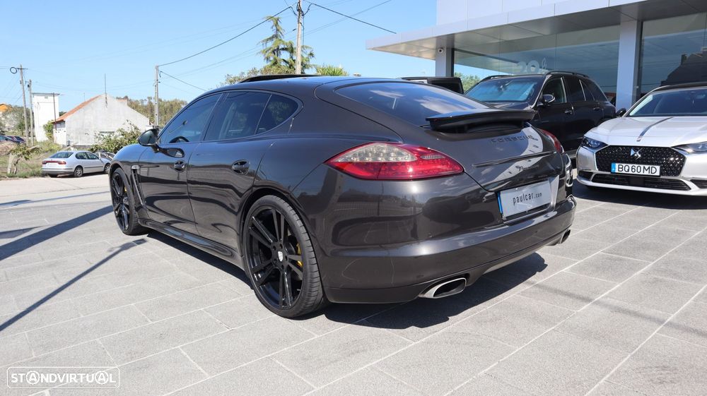 Porsche Panamera Platinum Edition - 4