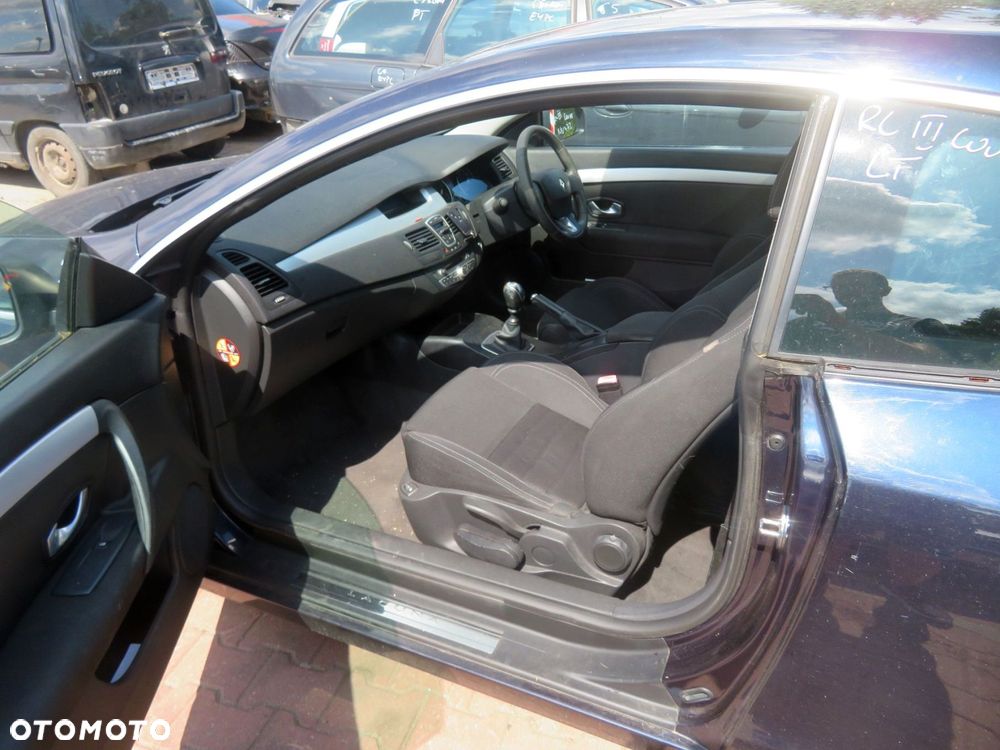 USZCZELKA KAROSERYJNA DRZWI LEWY PRZÓD LAGUNA III PH1 COUPE 808334226R 808330003R RENAULT 2007-2012 - 1