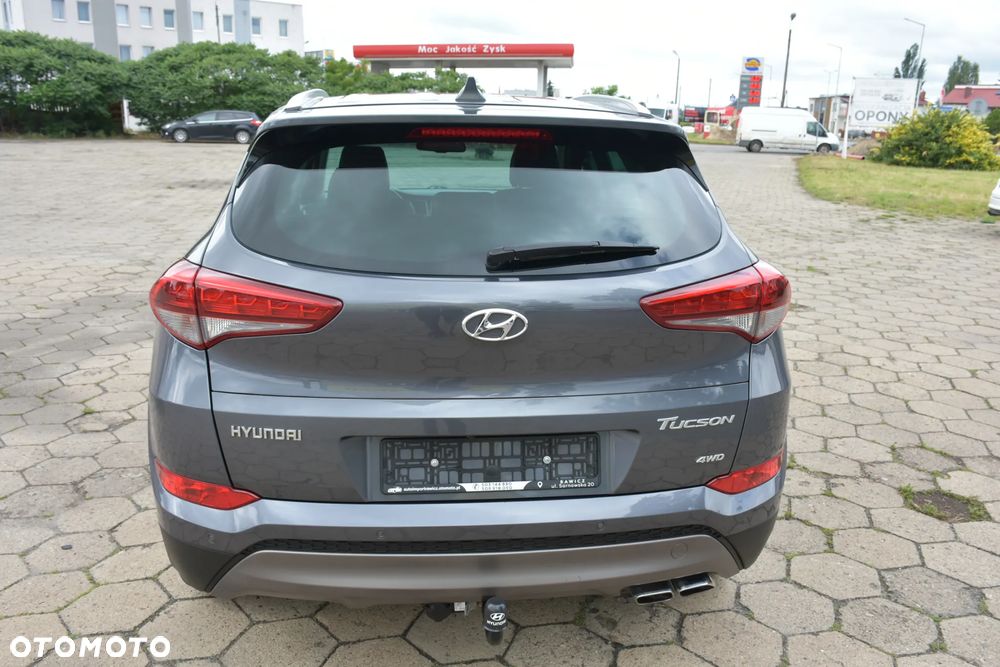 Hyundai Tucson 2.0 CRDI 4WD Automatik Premium - 10