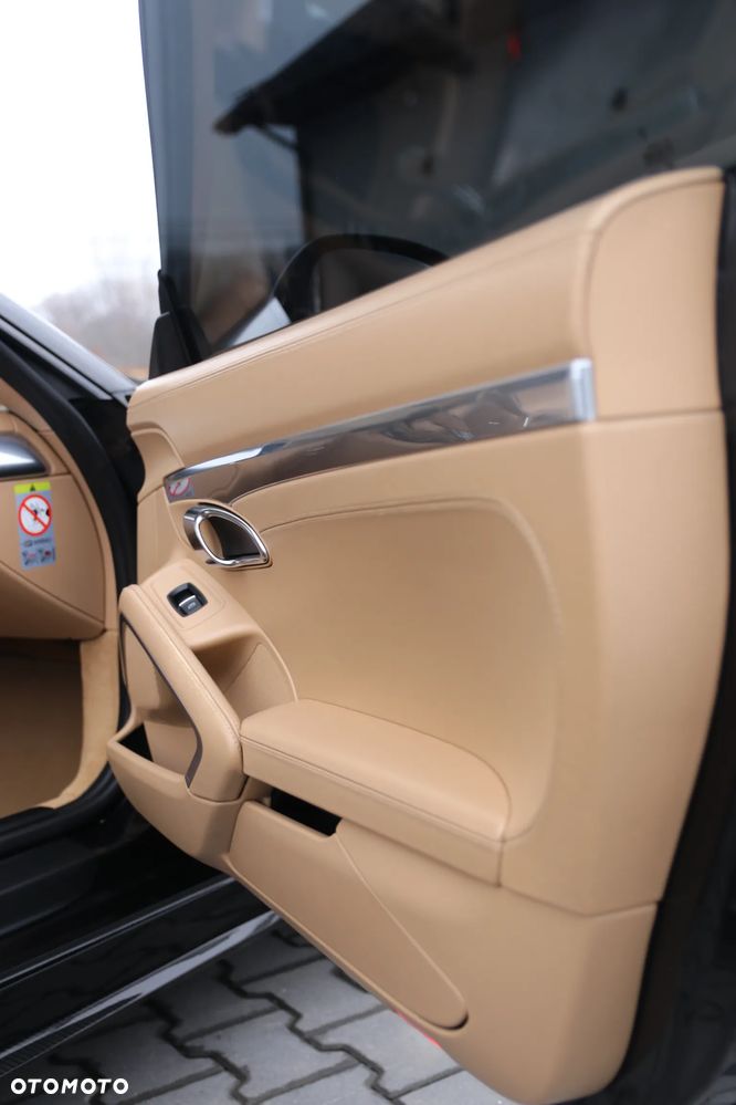 Porsche 911 Carrera 4S PDK - 34