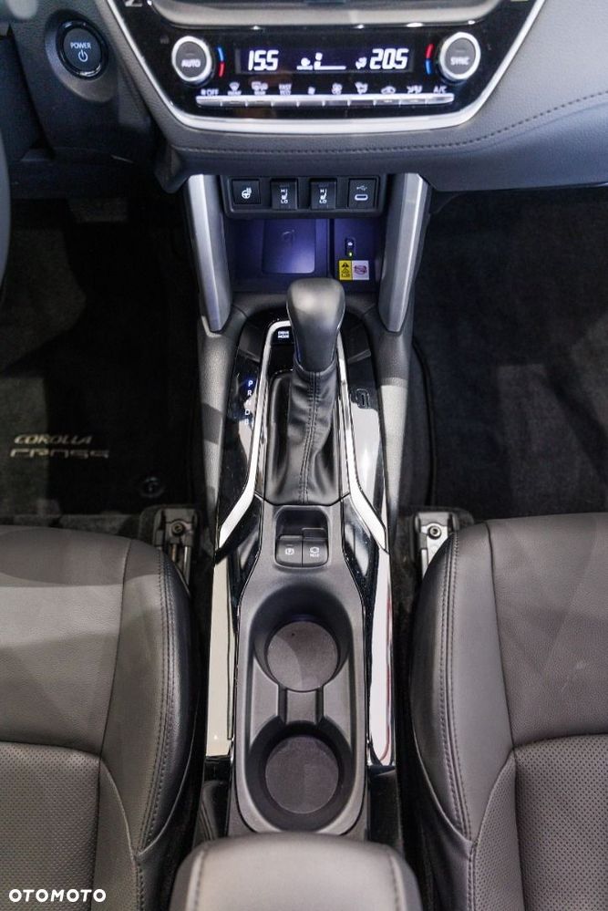 Toyota Corolla Cross - 33