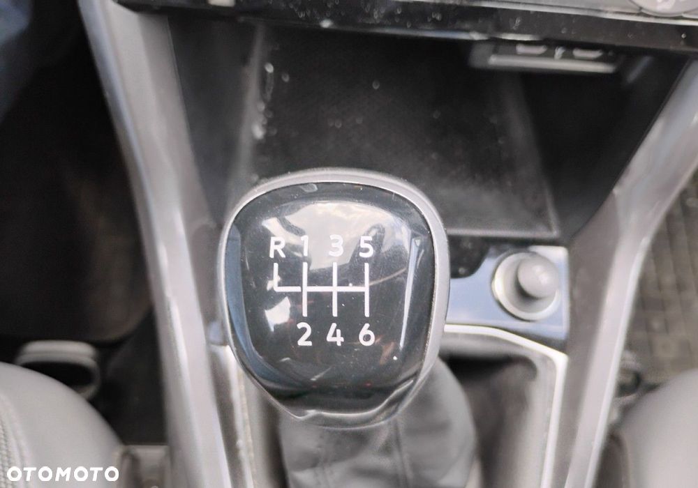 Volkswagen T-Cross - 18