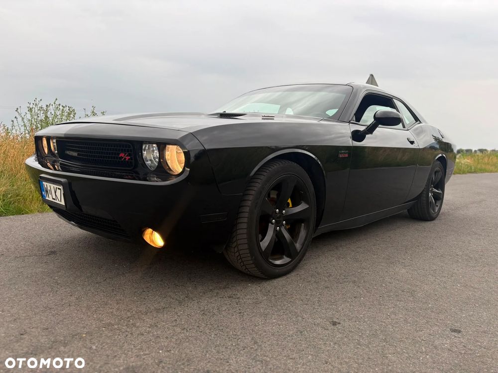 Dodge Challenger - 9