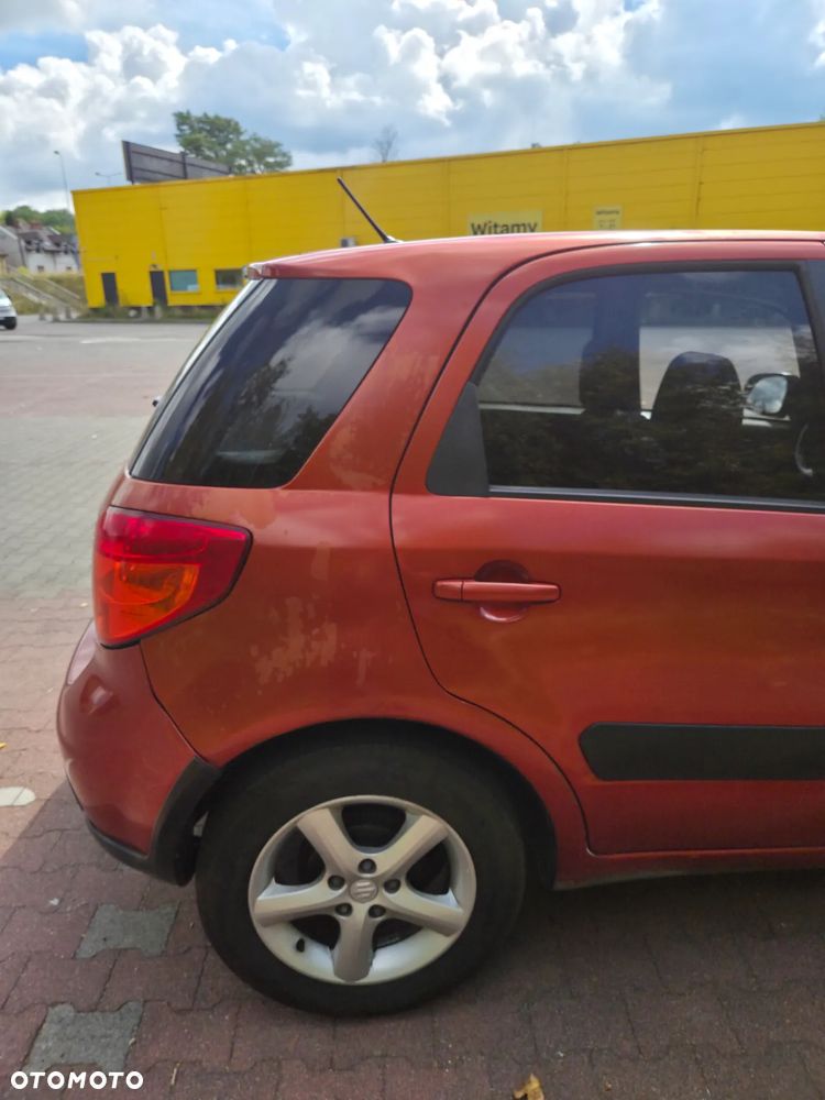 Suzuki SX4 1.6 GS / Premium - 6