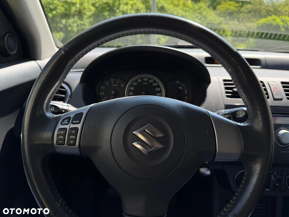 Suzuki Swift - 17