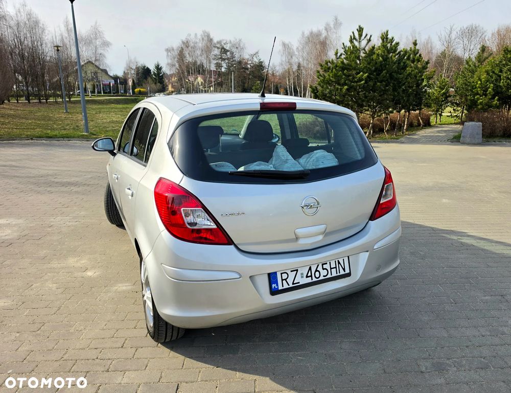 Opel Corsa 1.2 16V Enjoy - 18
