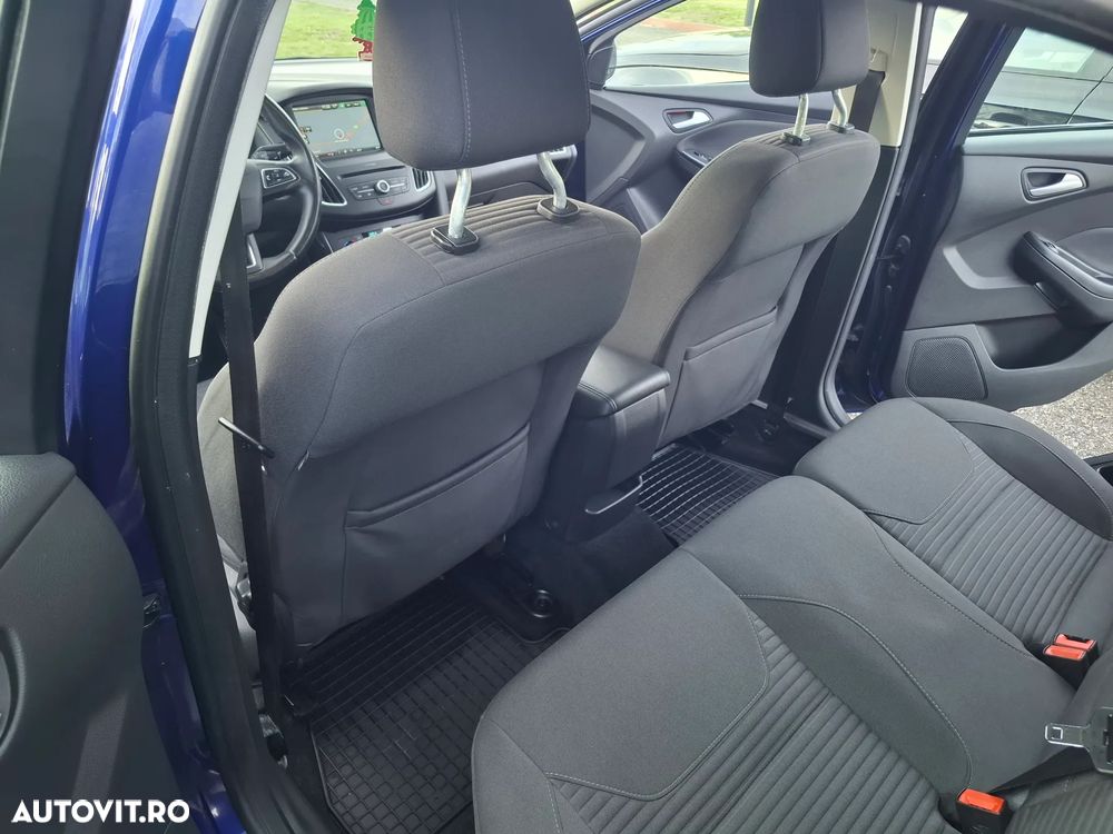 Ford Focus 1.5 TDCi DPF Start-Stopp-System Business - 6