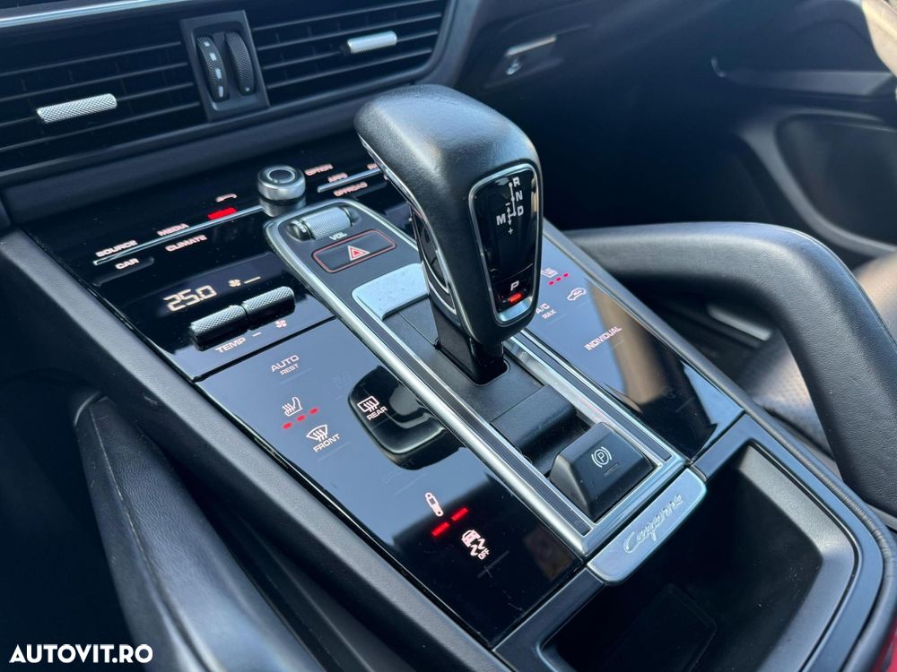 Porsche Cayenne E-Hybrid Tiptronic S - 20