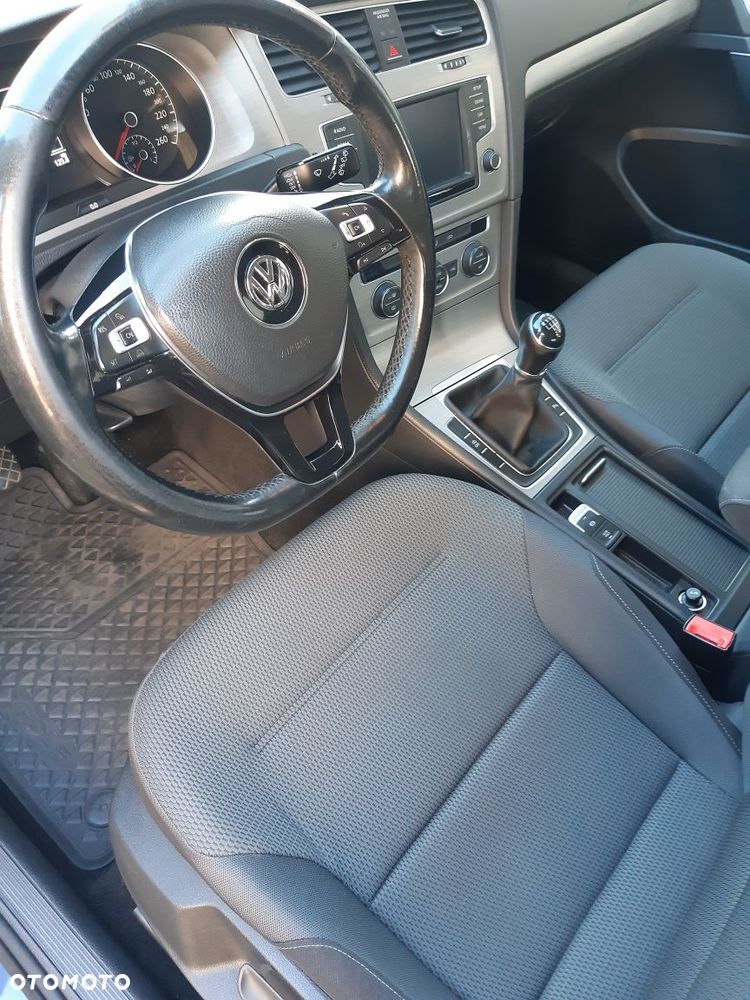 Volkswagen Golf 1.6 TDI BlueMotion Trendline - 5