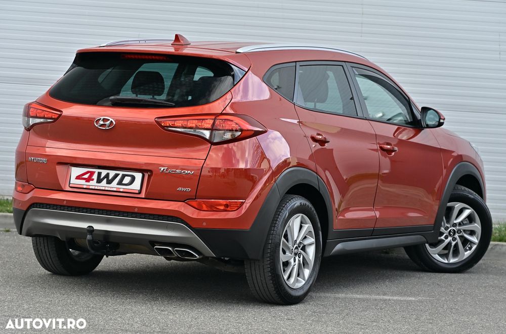 Hyundai Tucson 2.0 CRDI 4WD Automatik Style - 17