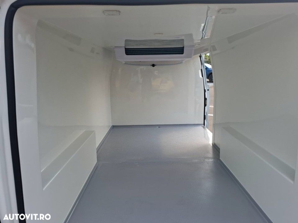 Ford Transit Custom - 12