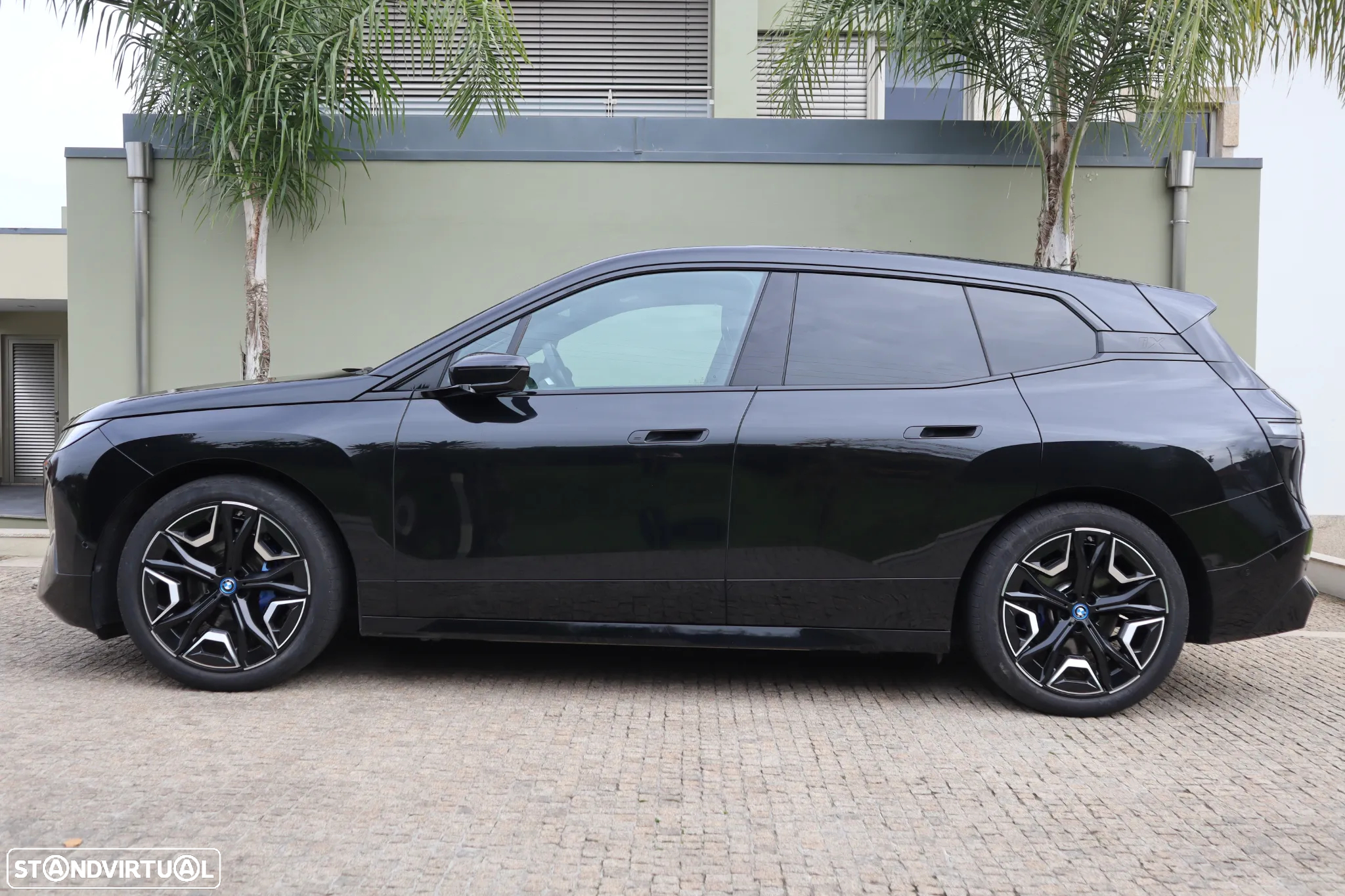 BMW iX xDrive 50 Pack Desportivo - 48
