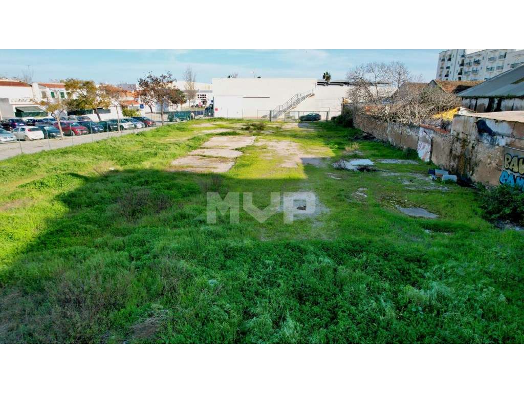 Terreno urbano em Olhão - Grande imagem: 2/14